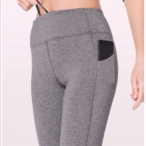 LULULEMON Pace Rival Crop 22” Gym Pant - Picture 2 of 12